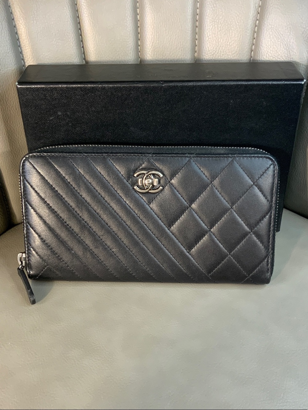 CHANEL Black Quilted Chevron and Diamond Zip Wallet with Silver CC